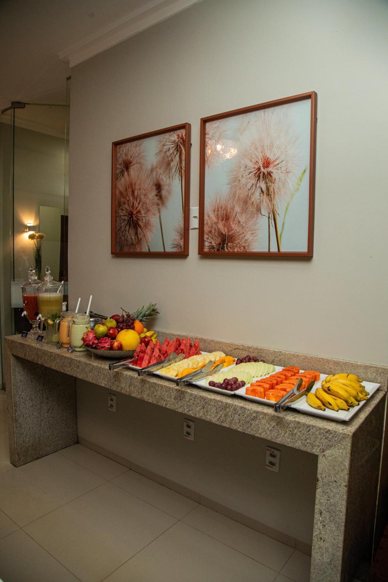 Dallas Hotel Premium Altamira  Exterior photo